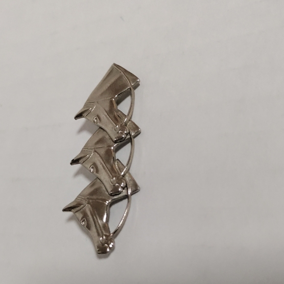 3 Vintage horse head brooch pin silver tone - Picture 2 of 4